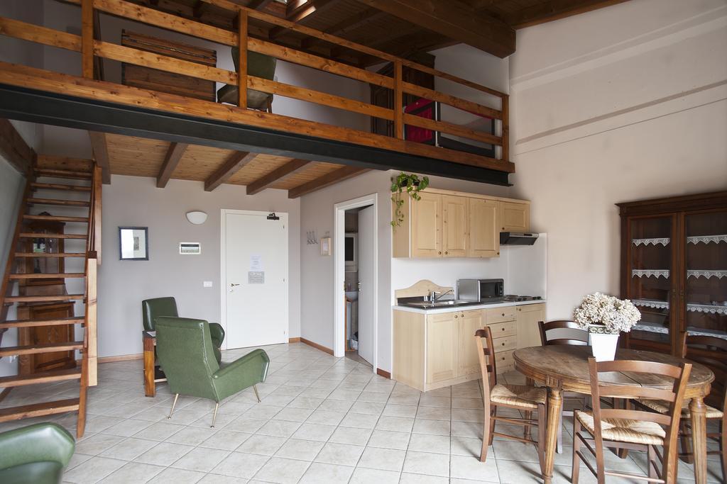Villa Cascina Clarabella à Iseo Chambre photo